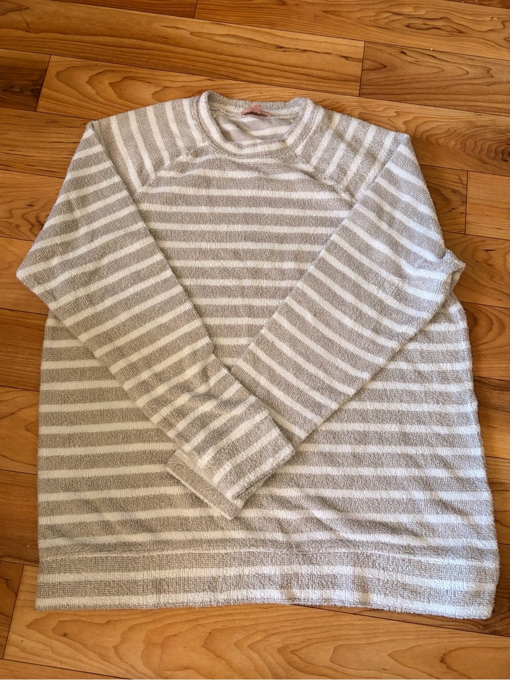 Show me your Mumu Loungewear Set - Cream & Light Gray - Picture 4 of 6